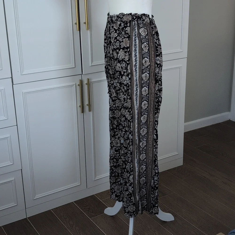 American Eagle Flowy Wide Leg Pants Size Small - Picture 3 of 9